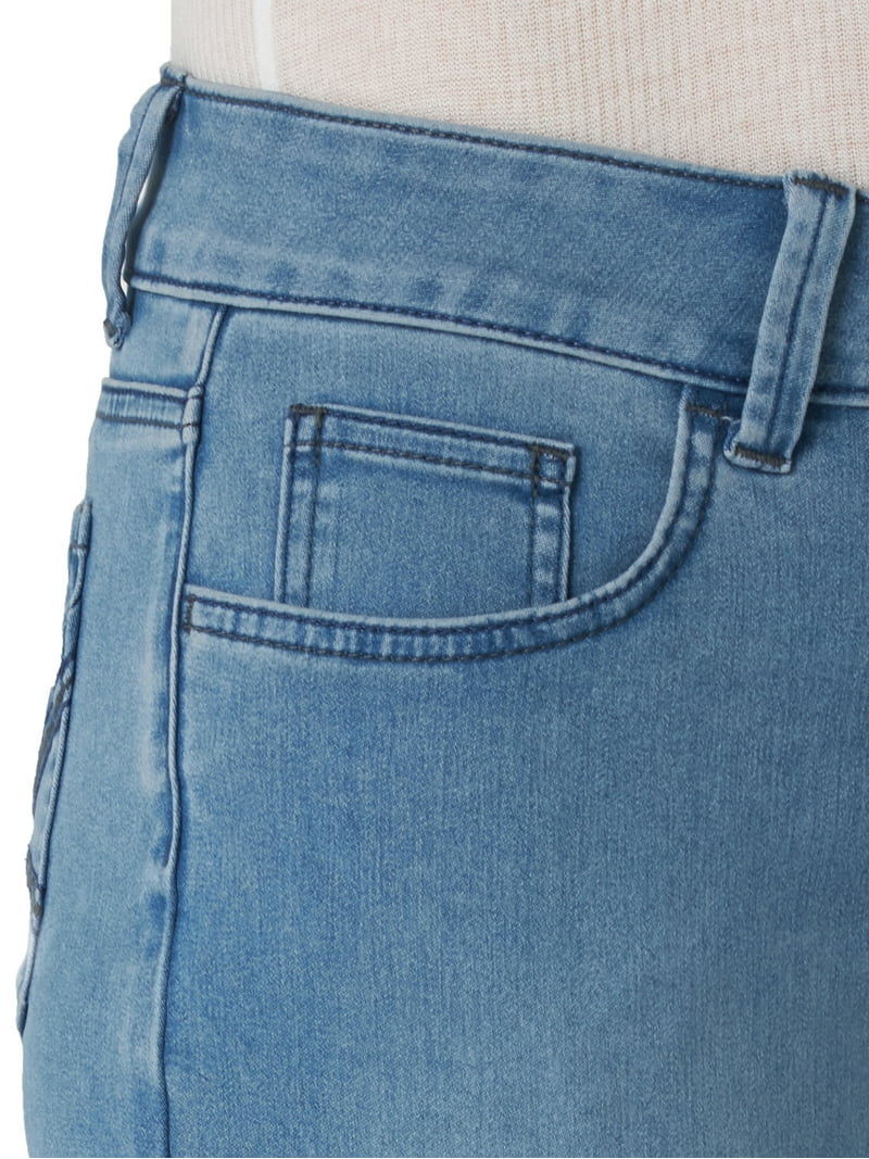 Riders by Lee® Women's Ultra Soft Capri Jeans - Walmart.com