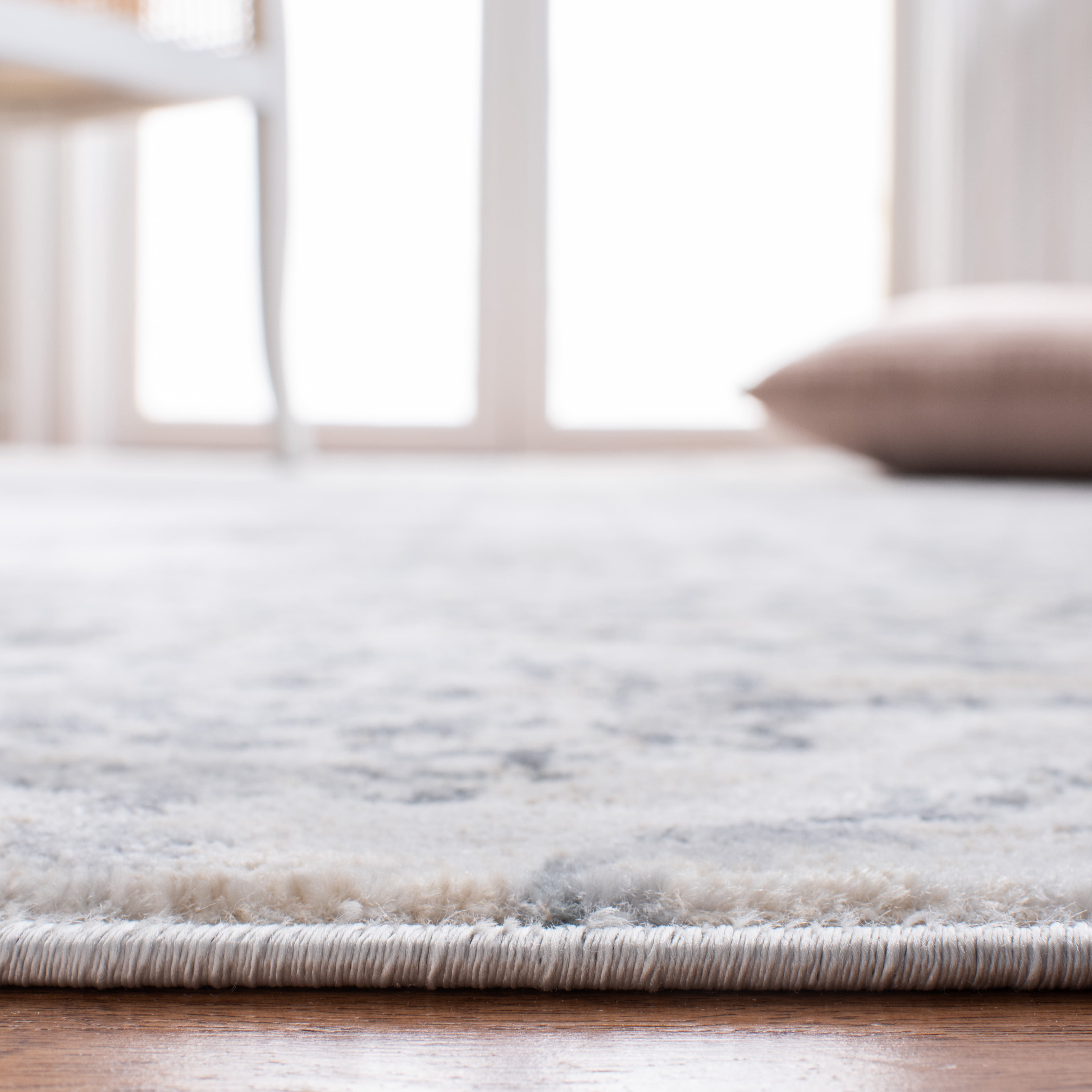 SAFAVIEH Martha Stewart Isabella Diamond Area Rug, Cream/Grey, 9' x 12'