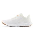 thumbnail image 1 of New Balance Chaussures de Course Fresh Foam Arishi V4 pour Femmes Sel de Mer/orange Fuzz 7.5 Grand, 1 of 1