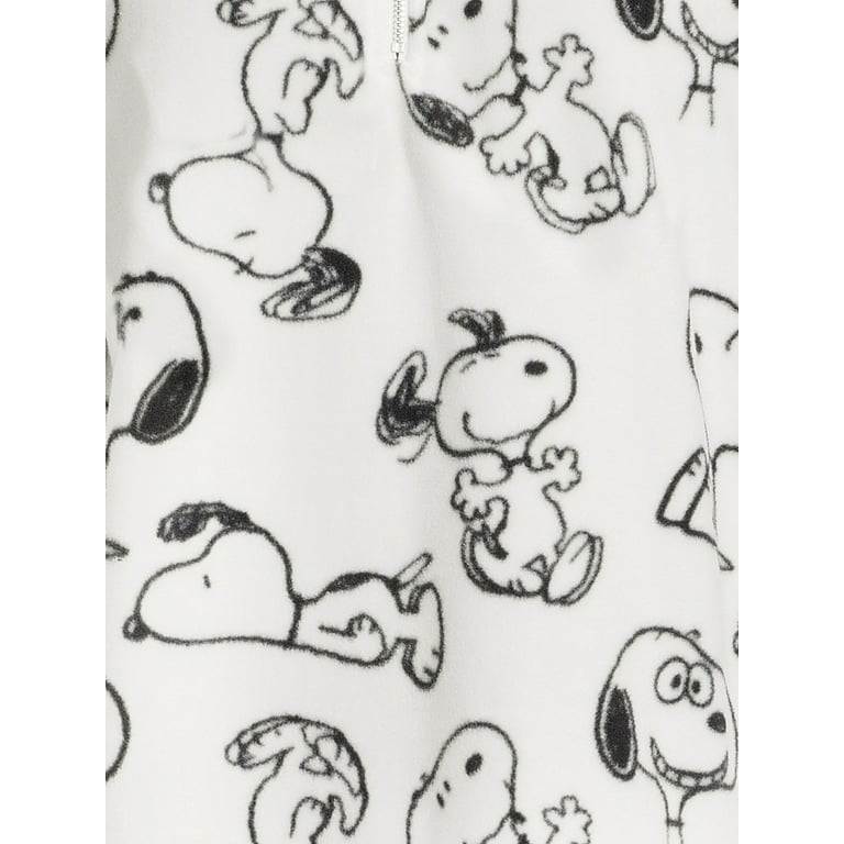 Snoopy Juniors' Allover Print Plush Fleece Sweatshirt 