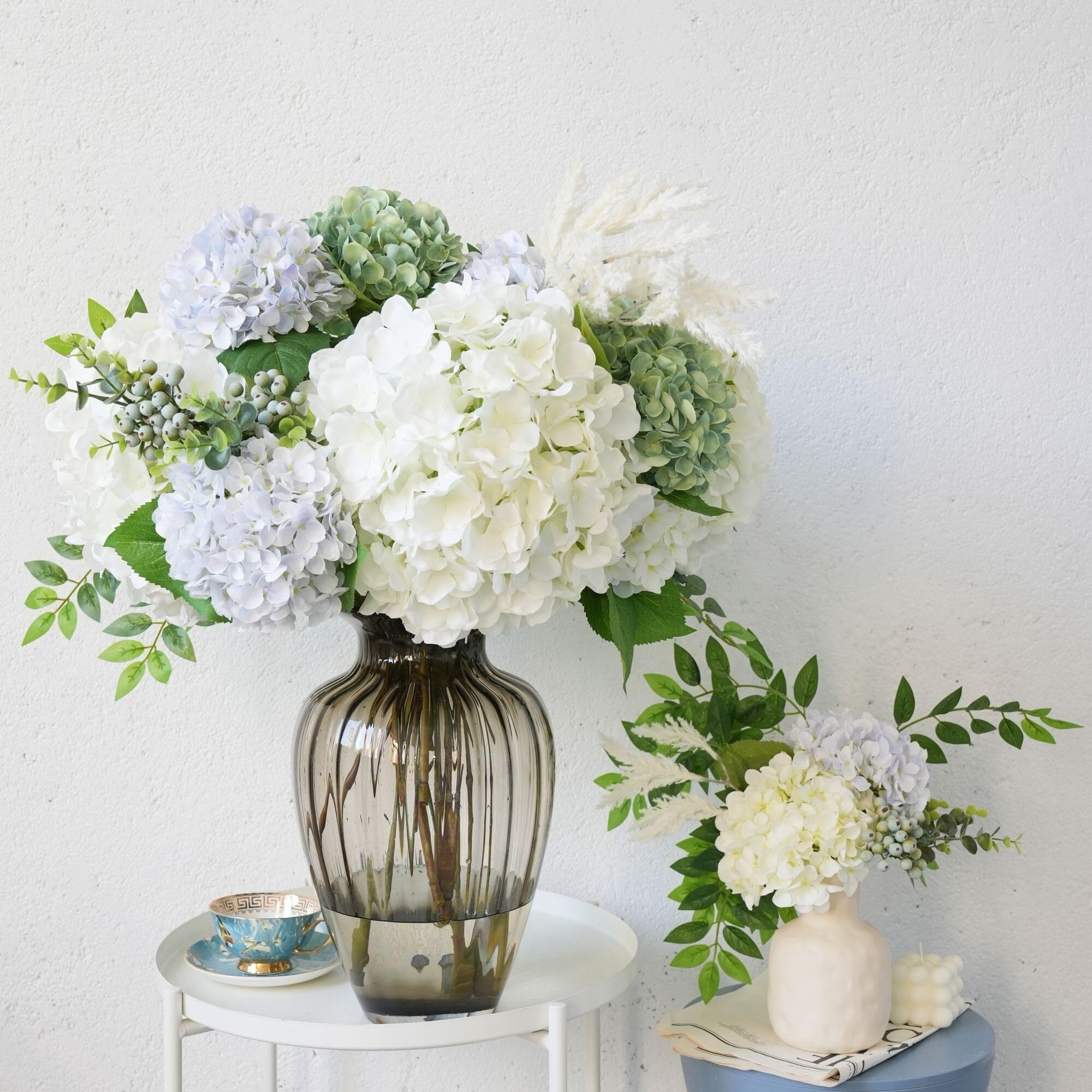 3pcs 26 inch Extra Large Realistic White Hydrangea Artificial Flowers Faux Hydrangea Flowers Fake Hydrangeas Silk Flowers with Stems for Outdoor Wedding Party Office Home Decoration