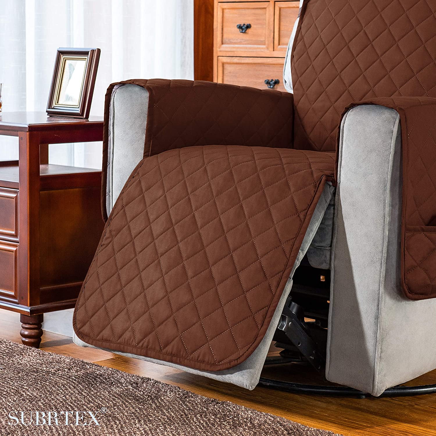 Subrtex Reversible 1-Piece Quilted Recliner Chair Cover, Small, Chocolate