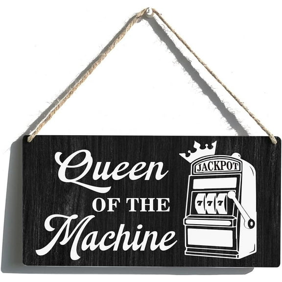 Casino Jackpot Slots Sign Gift Farmhouse Queen of the Machine Wooden Hanging Sign Plaque Rustic Wall Art Decor for Home Decoration 10x5 Inch