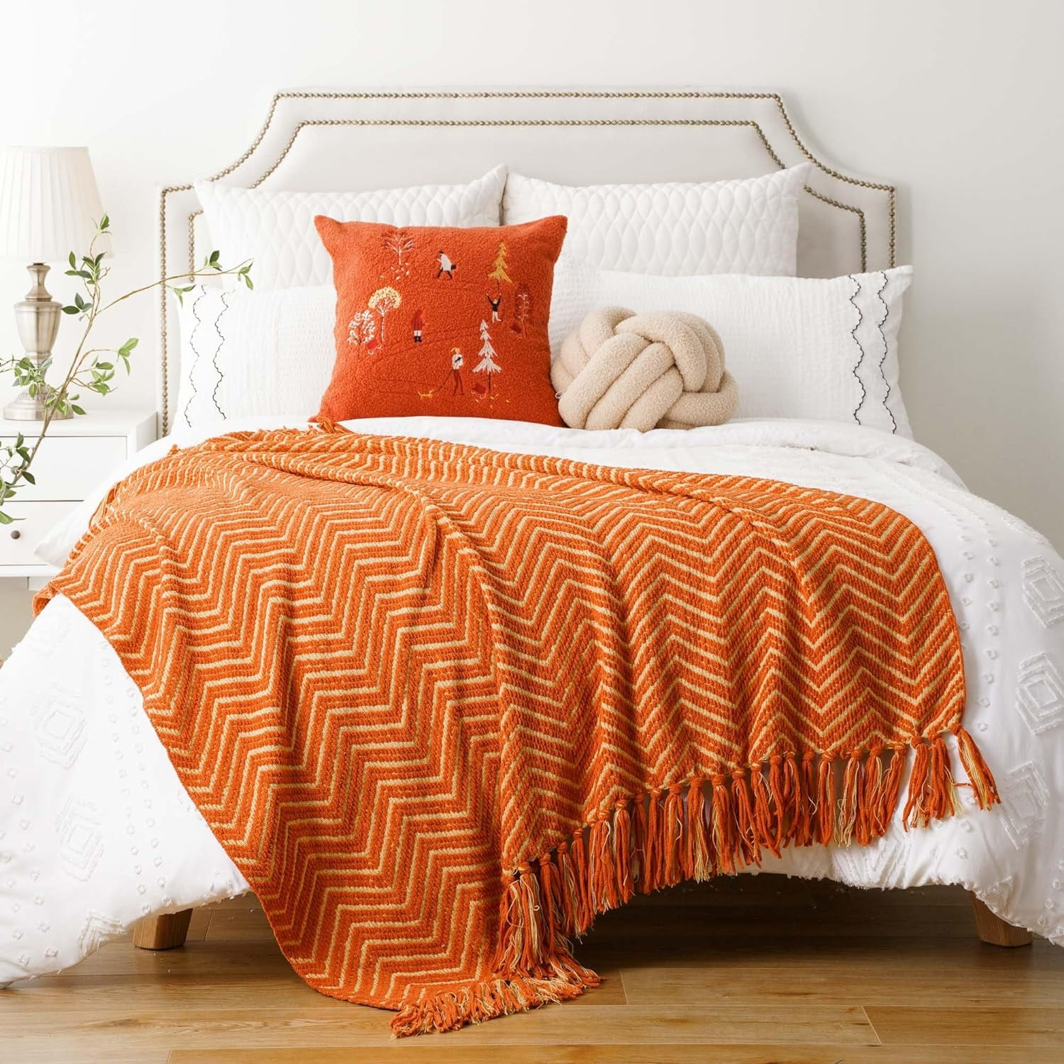 XINQIHANG Orange Throw Blanket for Couch Halloween Decorative Knit Orange Blanket with Tassels Super Soft Warm Fall Throw Blankets for Bed Sofa Home