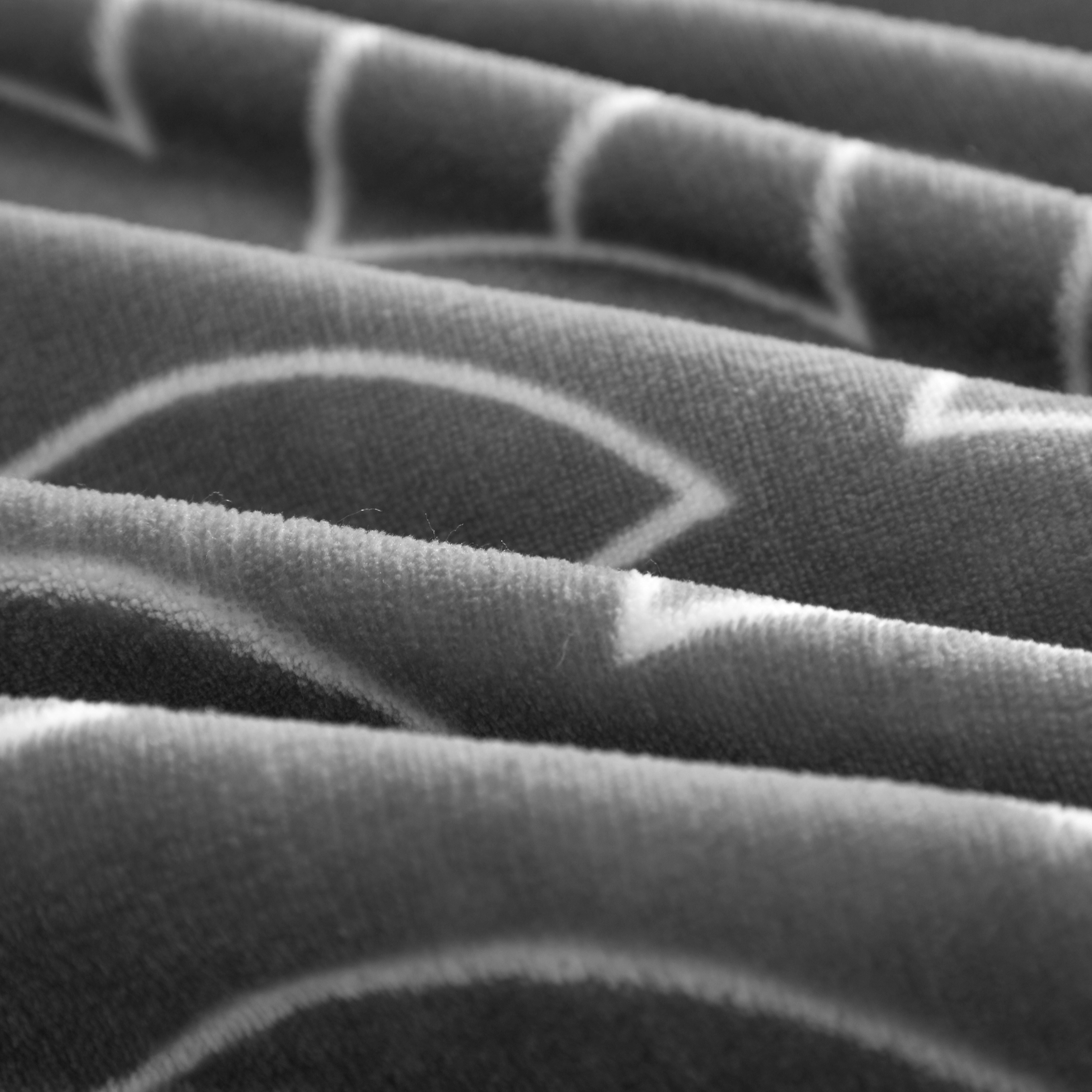Mainstays Super Soft Plush Throw Blanket, 50" x 60", Grey Cream Geo