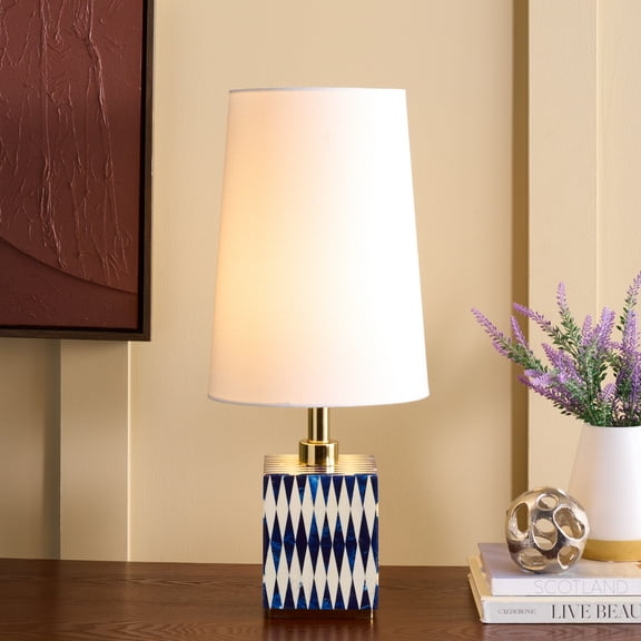 Safavieh Kye 10" Modern Resin Table Lamp, Blue/White