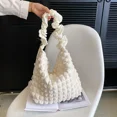 thumbnail image 3 of Bolsos coreanos de gran capacidad con diseño de nubes para mujer, bolsos cruzados con burbujas plisadas a la moda, bolsos de hombro acolchados de diseñador, bolsos de tendencia 2024, 3 of 5