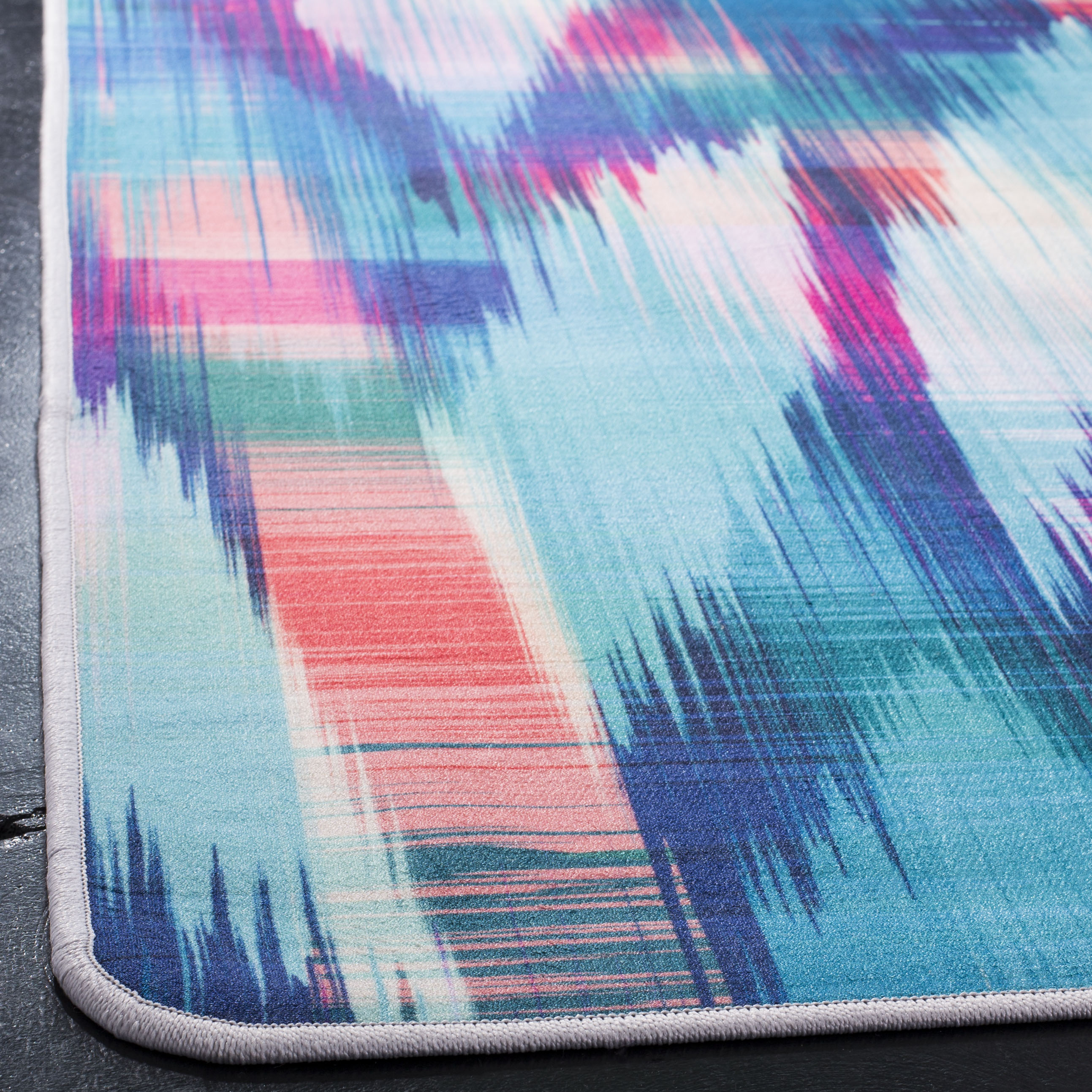 Safavieh Daytona Amable Geometric Polyester Machine Washable Area Rug, Turquoise/Fuchsia, 5'1" x 7'6"