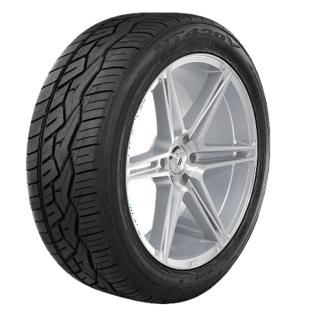 Nitto NT420V All Season 285/50R20 116V XL Light Truck Tire