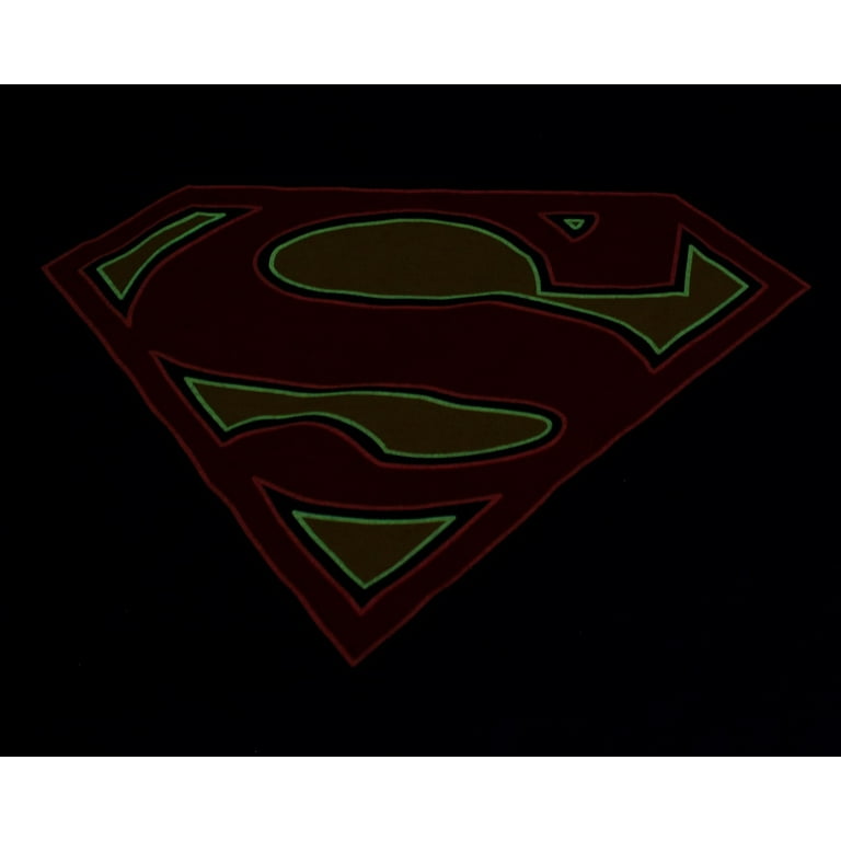 Superman Men s Big Men s Glow in the Dark Logo Graphic Tee