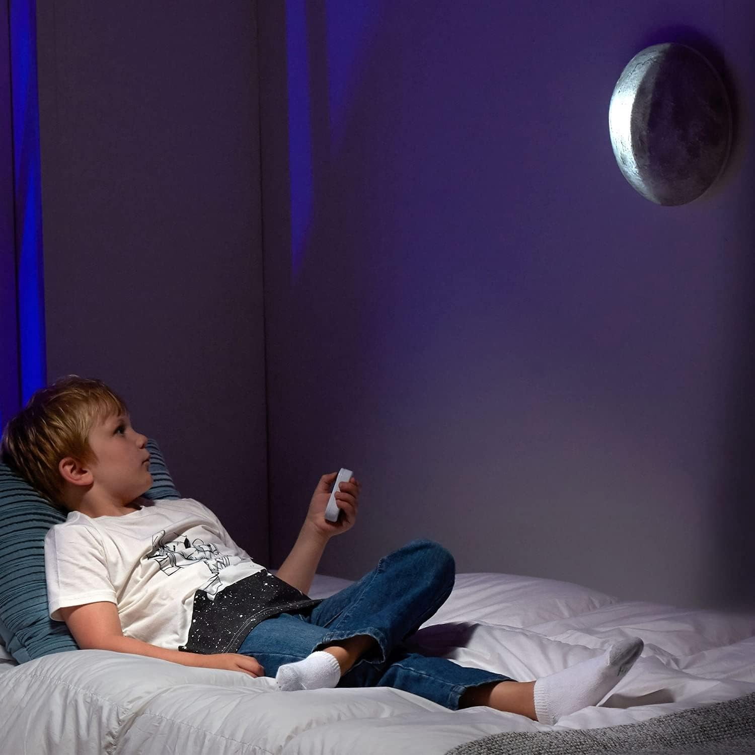 Uncle Milton Uncle Milton Moon in My Room STEM Toy, Great Gift for Boys & Girls, Ages 6 Years and up.