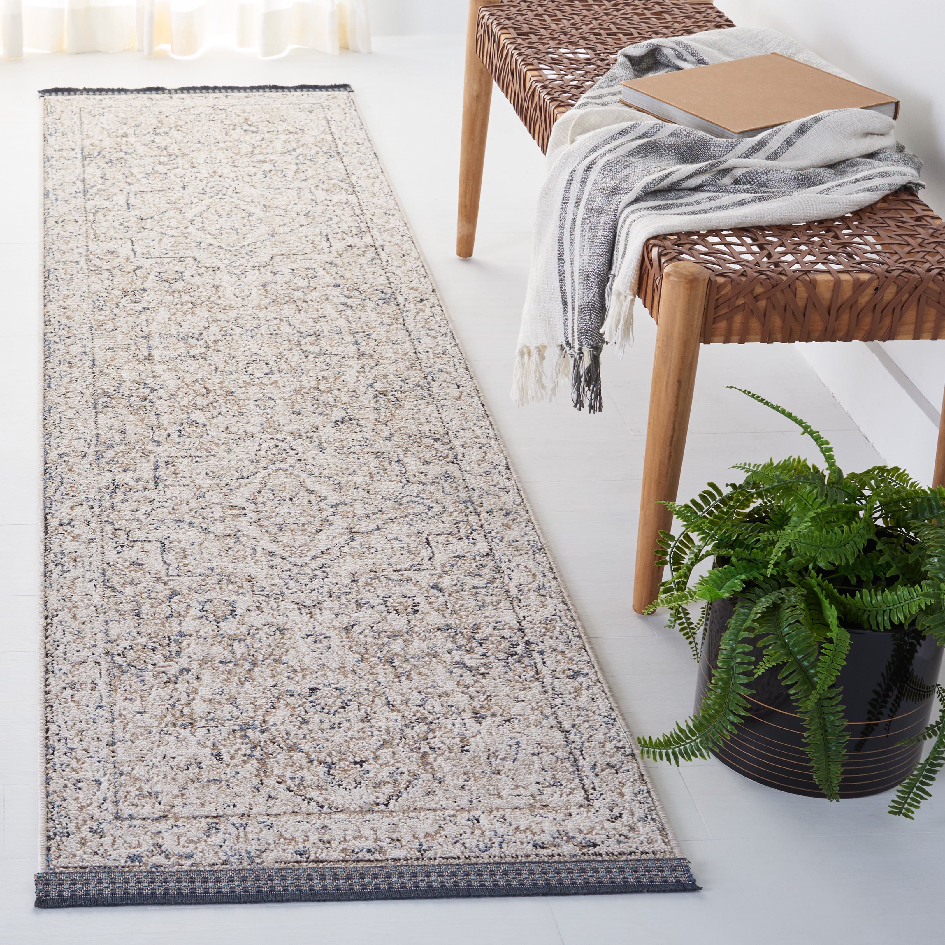 SAFAVIEH Vivaldi Marjory Medallion Runner Rug, Ivory/Light Olive, 2'2" x 8'