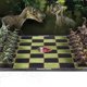 thumbnail image 2 of Set de ajedrez The Noble Collection Jurassic Park con 32 dinosaurios, 2 of 6