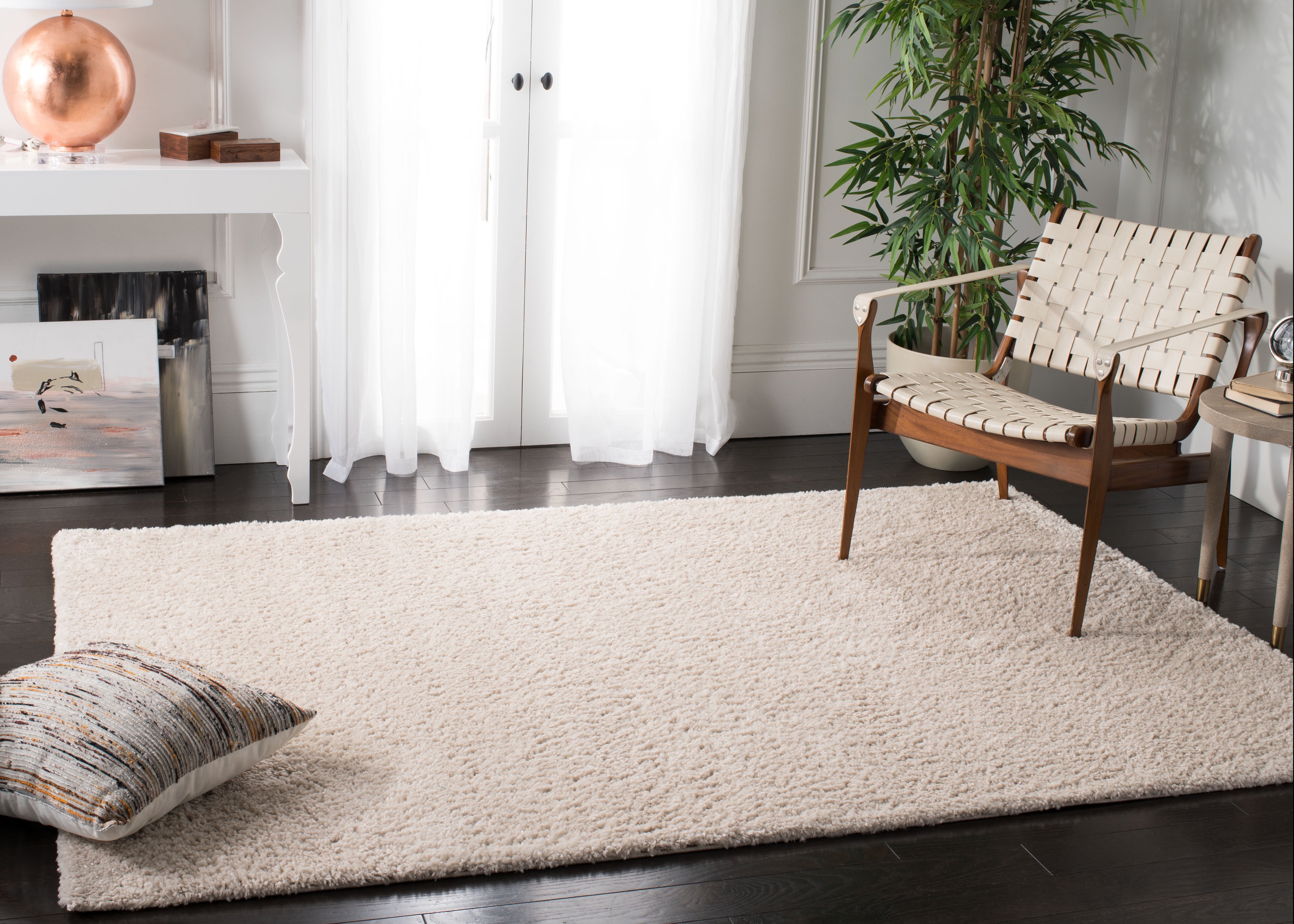 SAFAVIEH August Carlene Solid Plush Shag Area Rug, Beige, 11' x 11' Square - Large - Modern Design, Beige, Non-Shedding & Easy Cleaning, Ultra Plush Thick Pile, Ideal for Living Room, Bedroom