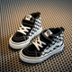 thumbnail image 1 of Zapatos de lona con forro polar para niños, zapatos de algodón para mujeres y niños, versión coreana, parte inferior a la moda, invierno 2023, 1 of 5