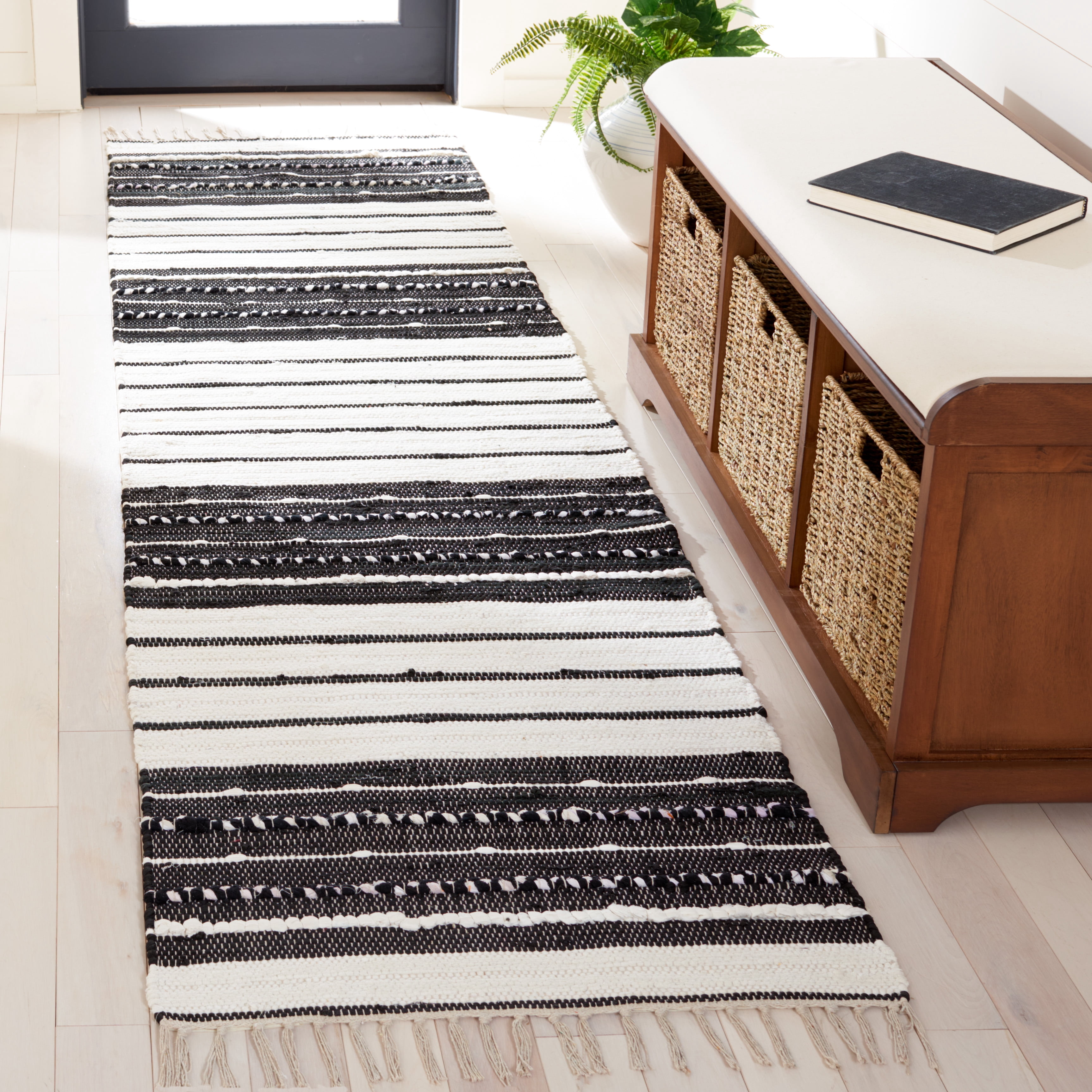 SAFAVIEH Striped Kilim Cedric Striped Cotton Runner Rug, Black/Ivory, 2'3" x 9'