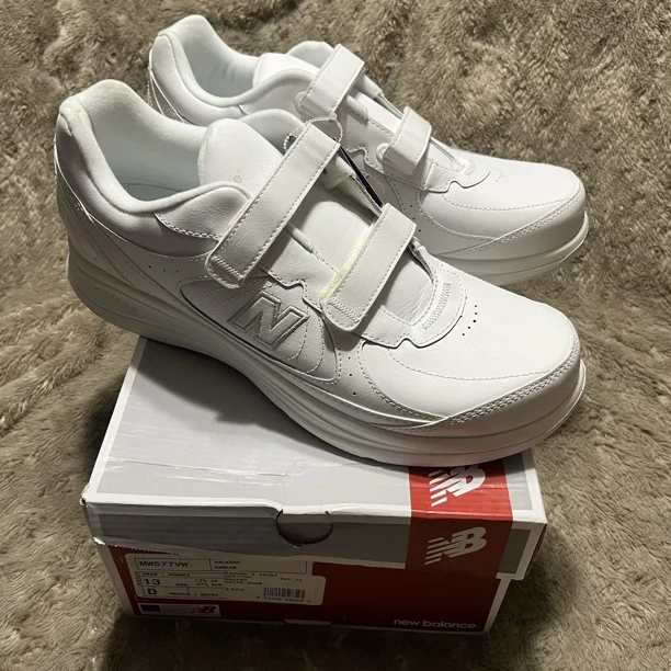 NEW New Balance 577 Hook & Loop White Walking Sneaker Shoes MW577VW Mens 13D