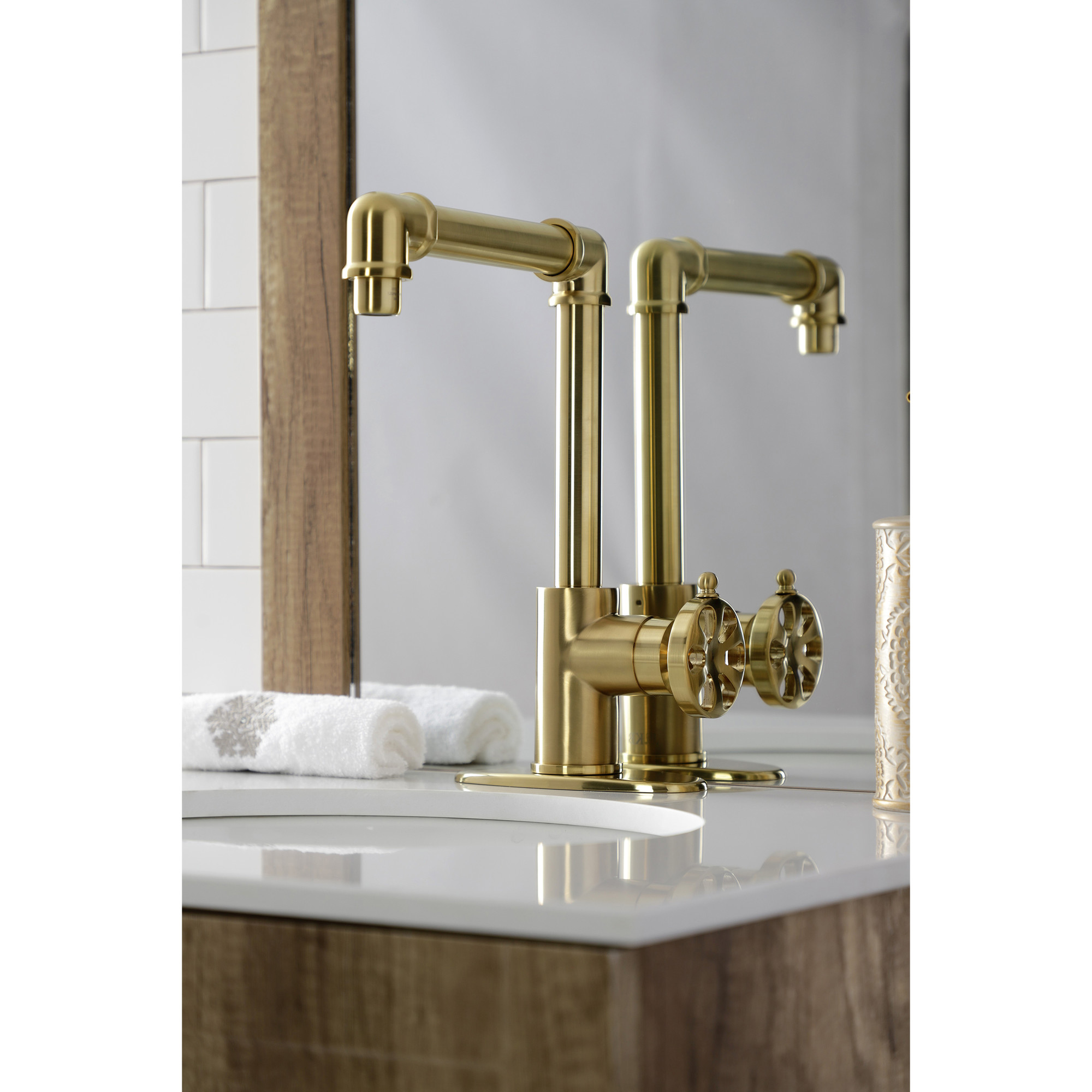Kingston Brass KSD144RXBB Belknap One-Handle Single-Hole Bathroom Faucet with Deck Plate and Push Pop-Up Drain, Brushed Brass