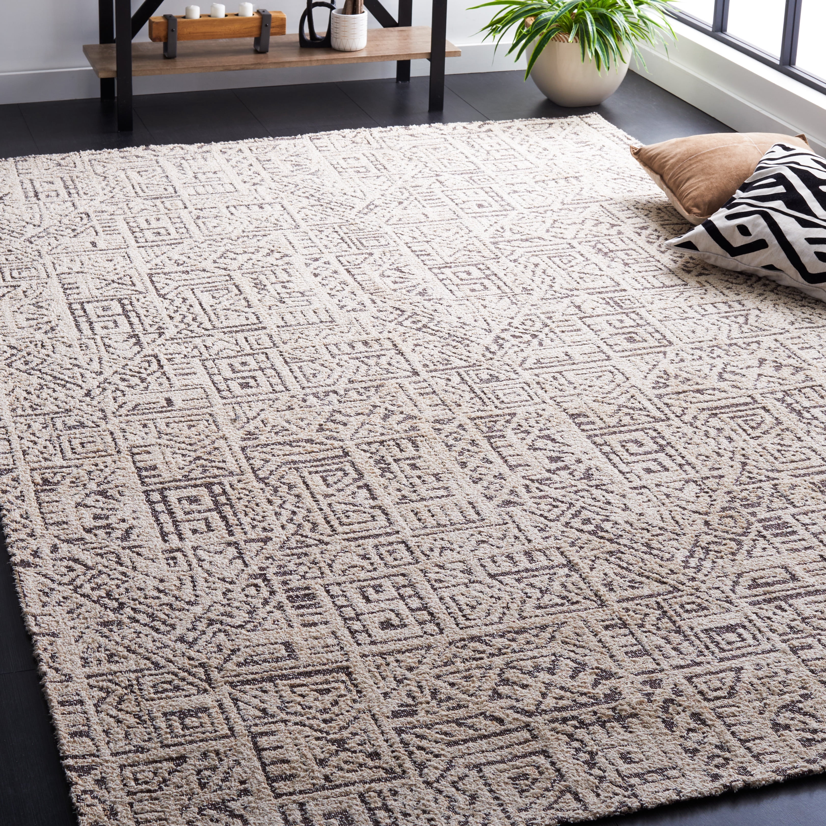 SAFAVIEH Classic Vintage Maria Geometric Area Rug, Natural/Ivory, 6' x 9'