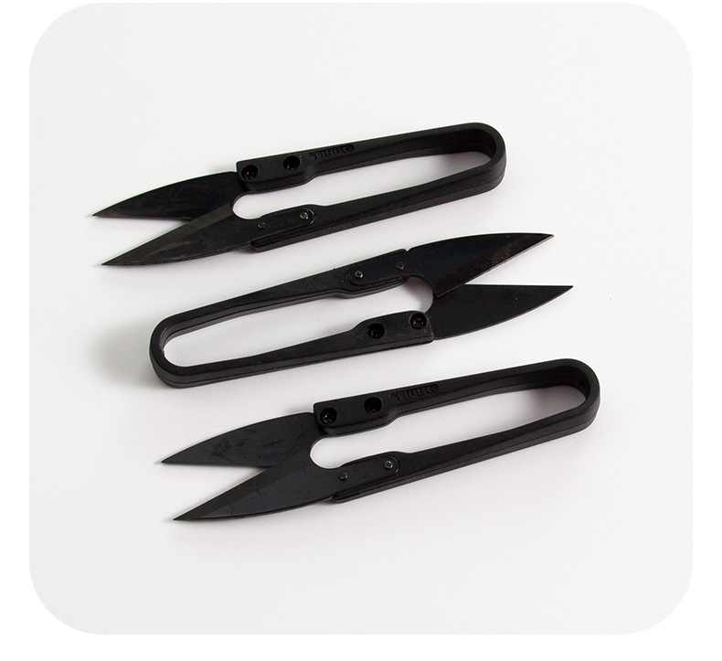 Black Yarn Scissors with Plastic Handle Ushaped Thread Scissors Cross