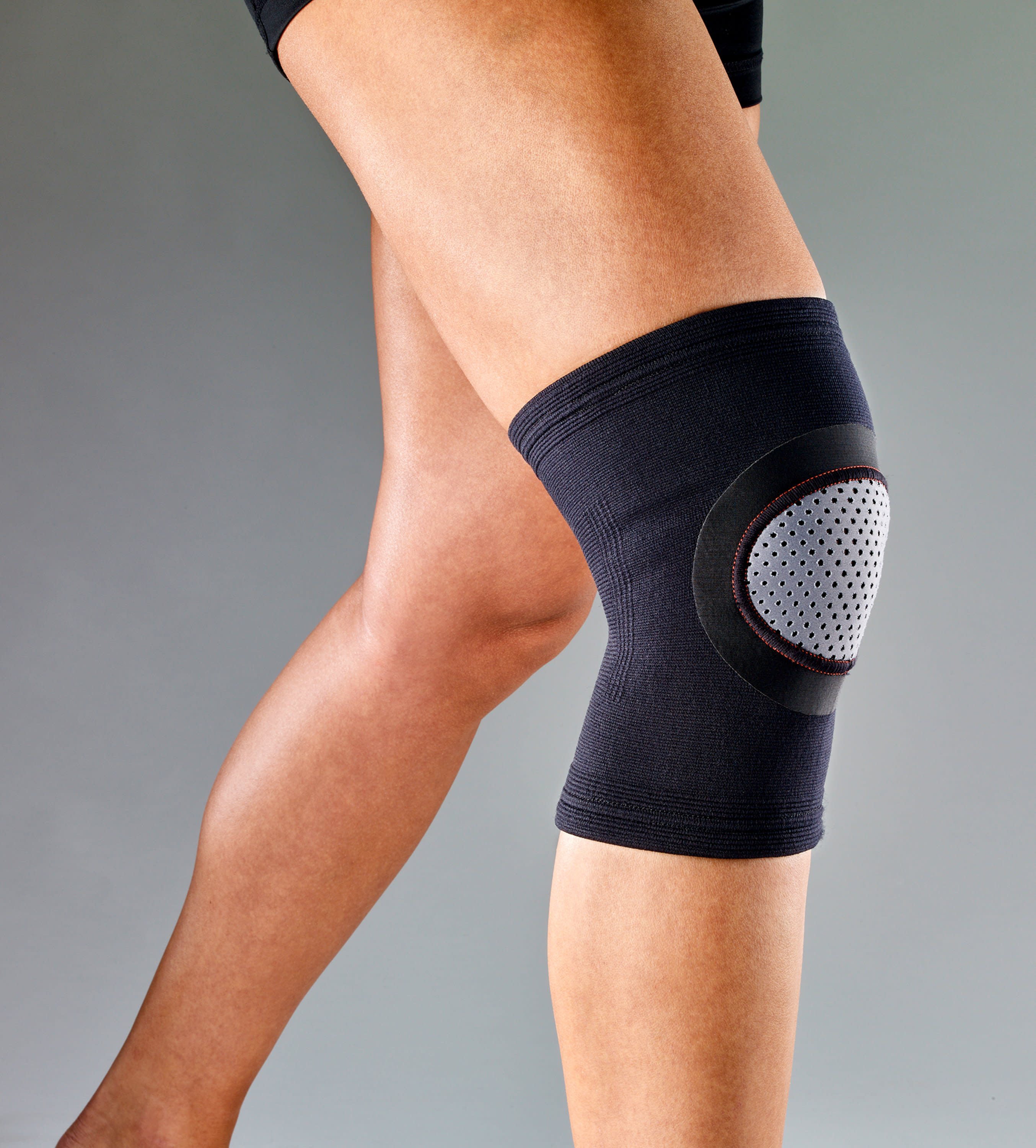 ACE Brand Compression Knee Support, Small/Medium, Black 