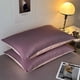 thumbnail image 4 of Funda de almohada de seda fría con aislamiento de fibra | Paquete de 2 fundas protectoras transpirables para almohadas de hotel | Poliéster absorbente para niños y adultos | Ropa de cama refrescante, 4 of 7
