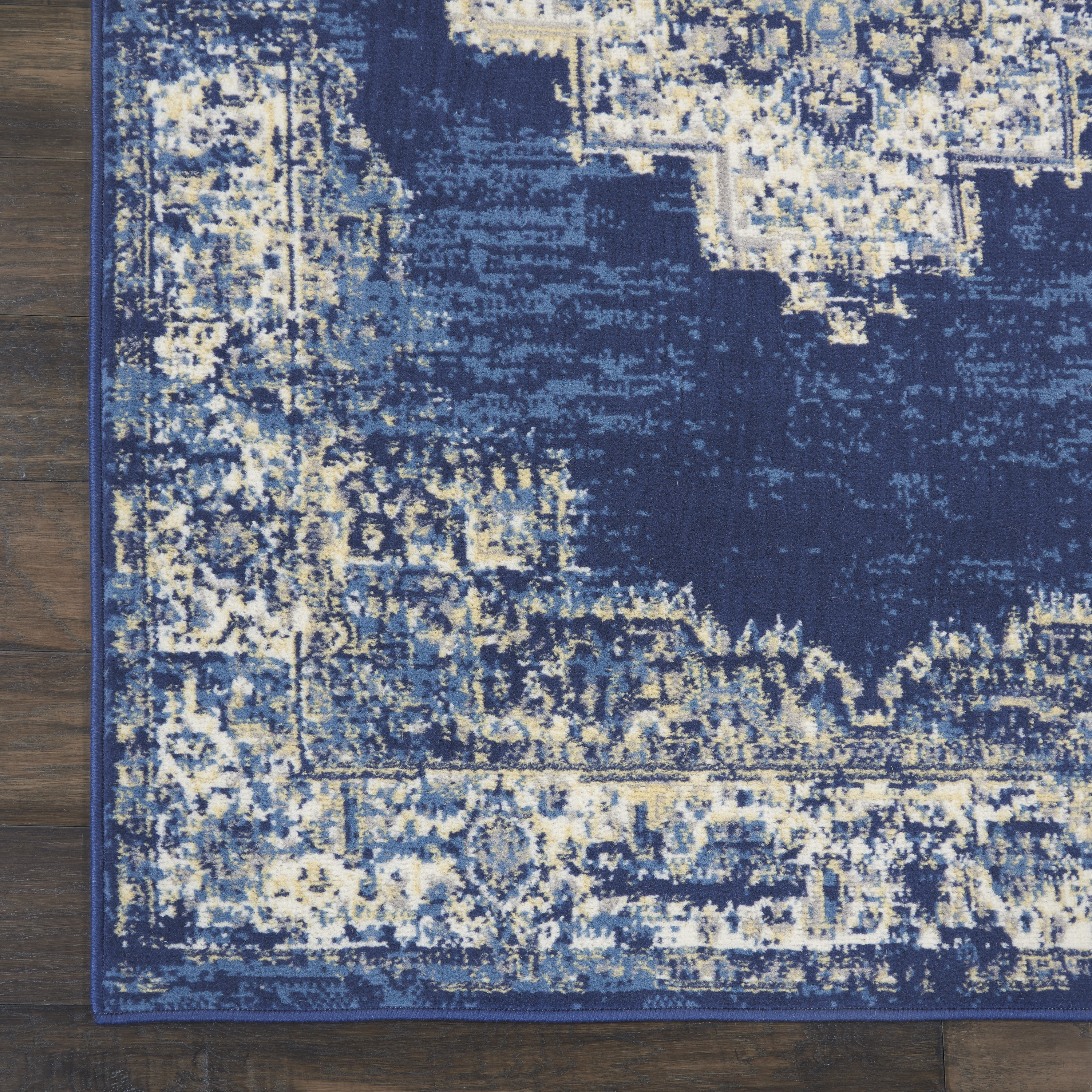 Desert Fields Contemporary Medallion Loomed Area Rug, 5' x 7'