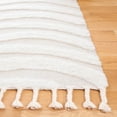 thumbnail image 3 of SAFAVIEH Casablanca Alene Wavy Striped Area Rug, Ivory/Light Grey, 6' x 9', 3 of 7