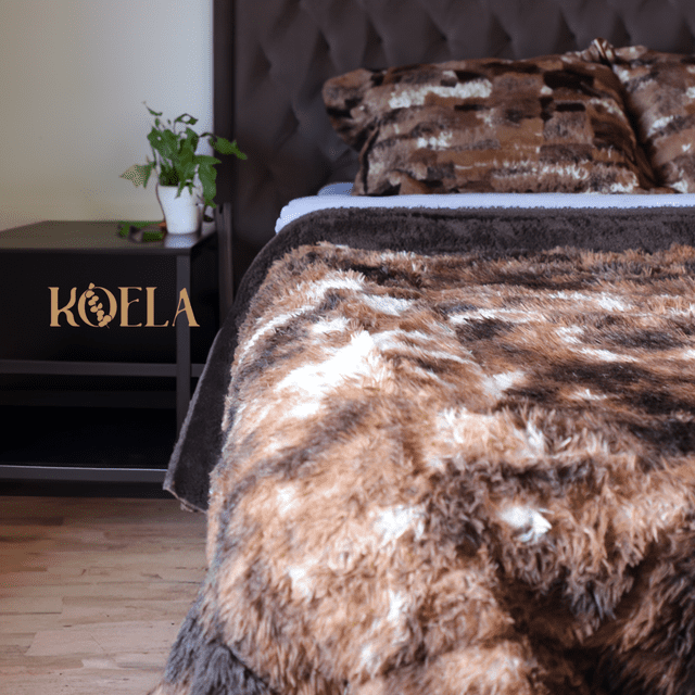 Edredón de Pelo Sintético Faux Fur, Cobertor Pelo Alto Aborregado por Dentro, Ultra Suave y Calientido, Relleno Esponjoso - KOELA