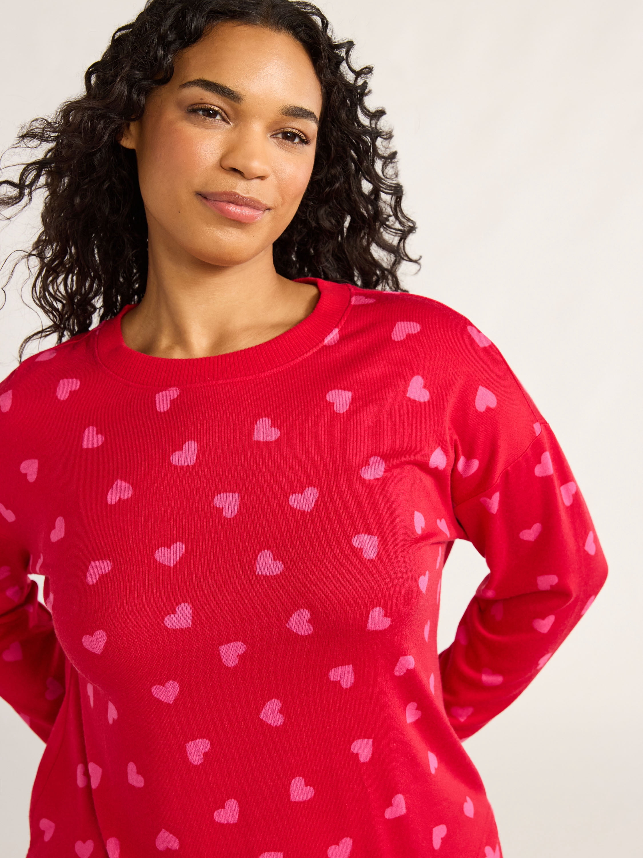 Joyspun Women's Pajama Top, Joggers and Socks Pajama Gift Set, 3-Piece, Sizes S-3X