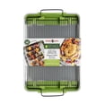 thumbnail image 1 of Grand taille four à bords hauts et plat à rôtir et à croustiller Nordic Ware Naturals avec grille, 1 of 10