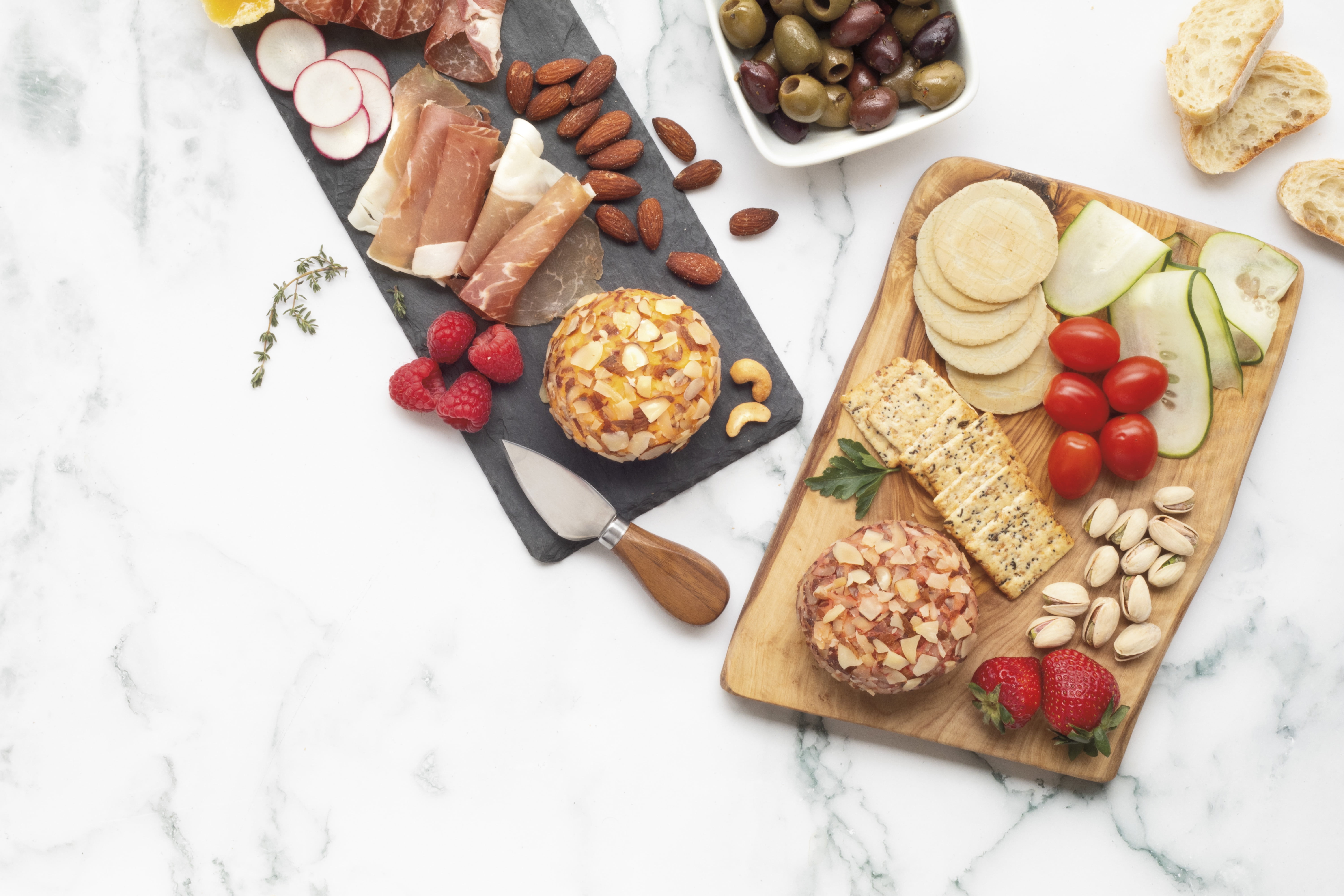 Kaukauna® Port Wine Spreadable Cheese Ball, 6 oz, Refrigerated