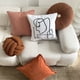 thumbnail image 3 of Conjunto de almohadas combinadas de sofá de sala de estar de lujo, simple y moderno, modelo de almohada de sofá de pata de gallo, decoración de habitación, 3 of 6