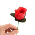thumbnail image 4 of Antorcha a rosa (1 unidad) Truco de magia de fuego Flor que aparece en llamas Accesorios para magos profesionales Magia mentalismo para espectáculos de novias/bodas o calles, 4 of 5