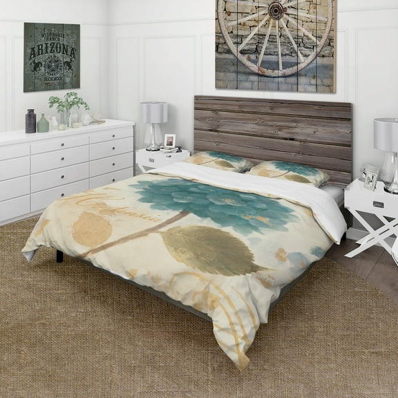 Designart 'Blue Cottage Flower Hydrangea I' Cottage Duvet Cover Set