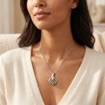 thumbnail image 1 of Solitaire Pendentif Péridot Or Blanc 10K, 1 of 1