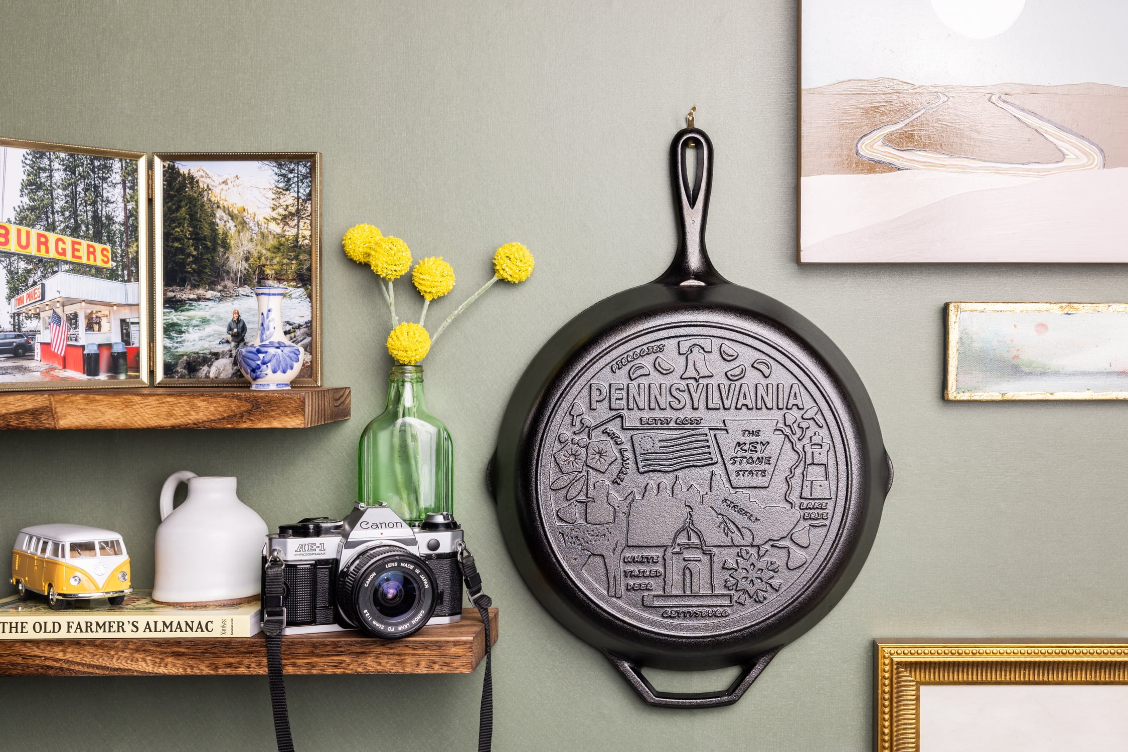 Lodge 12 Inch Seasoned Cast Iron Skillet w/ Pennsylvania Road Trip