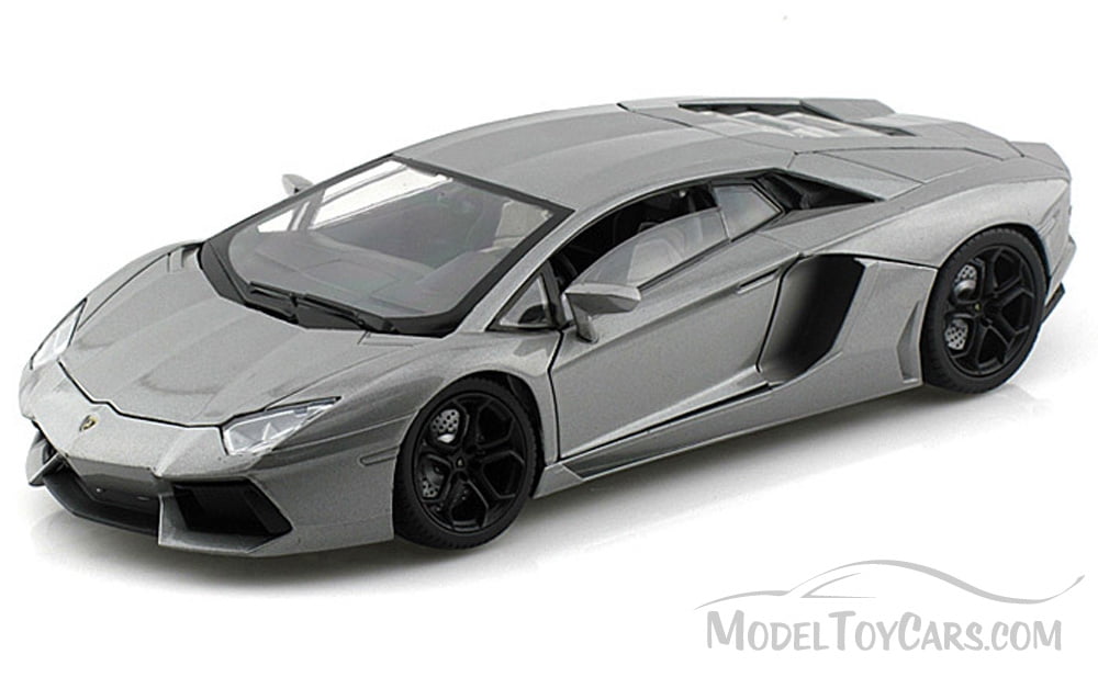 Lamborghini Aventador LP700-4, Silver - Motormax 79154 - 1/18 scale Diecast  Model Toy Car