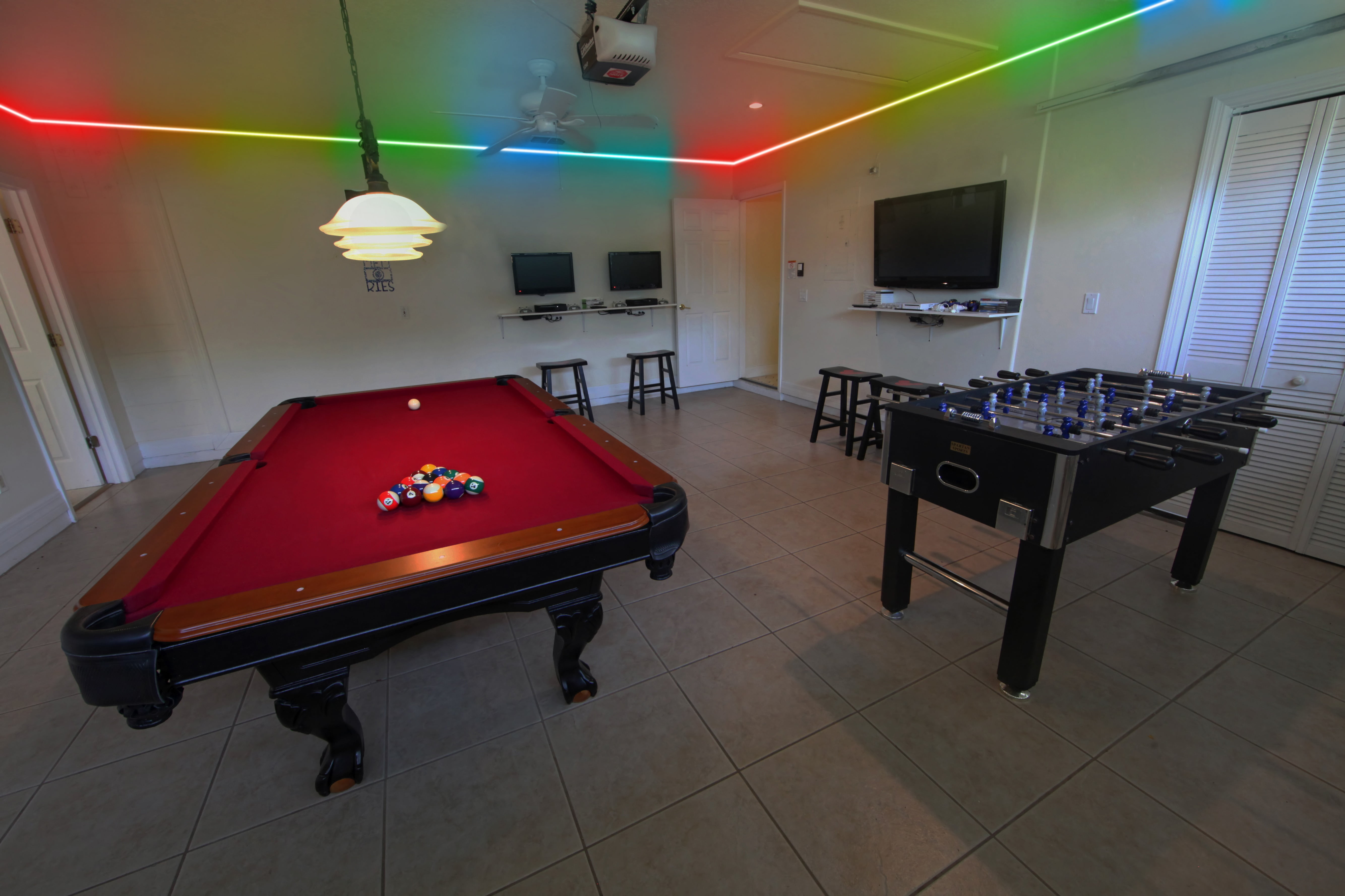 16ft. LED Color Chasing Tape Light - 12W - 500 Lumens - Pinegreen Lighting