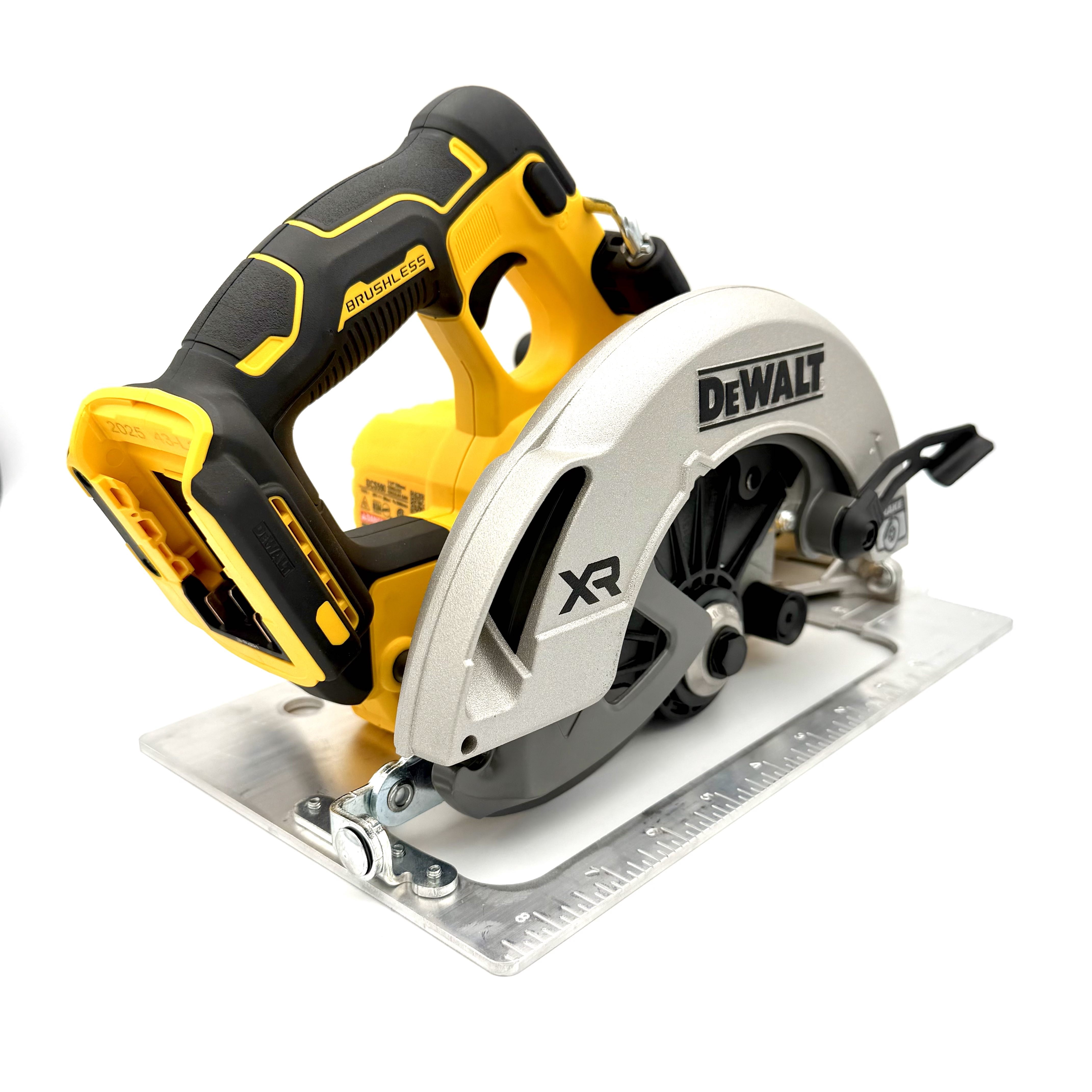 DEWALT 20V MAX XR Brushless Cordless 7-1/4 in. Circular Saw, Tool Only (DCS590B)