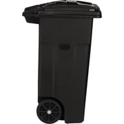 Toter 32 Gal. Black Outdoor Trash Can With Attached Lid and Wheels 79232-R2200