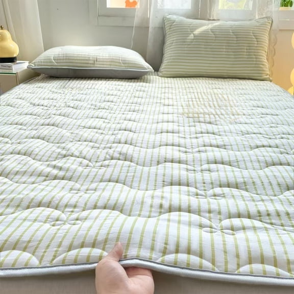 Yhmxh Full Size Quilted Mattress Topper 78.74x59.06 inches Soft Breathable Striped Mattress Pad, Washable Thin Mattress Protector for Bed, Dorm & Guest Room, All-Season Comfort