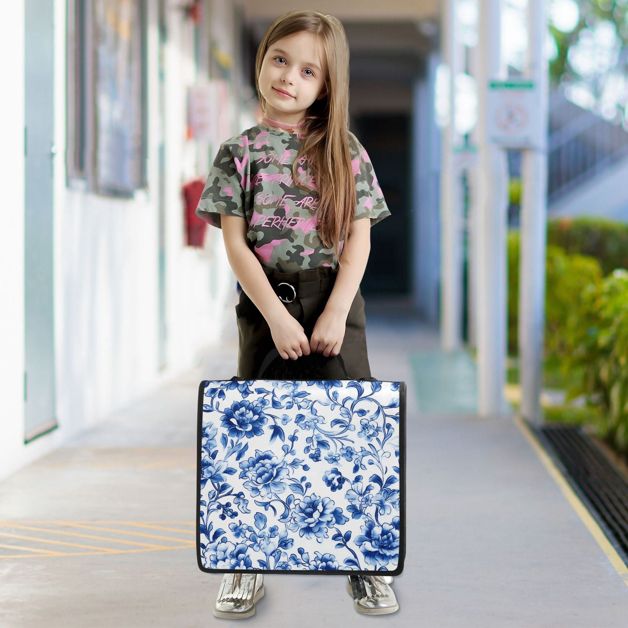 3 Ring Zipper Binder with Shoulder Strap Waterproof Trapper Keeper 2 Inch D-Ring 500 Sheets Capacity Blue and White Porcelain Floral