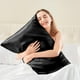 thumbnail image 4 of Funda de Almohada de Satén Negra | Seda Sintética Refrescante | Súper Suave y Fresca | 51 X 76 Cm | 86 G | Amigable con El Cabello y La Piel | 1 Unidad, 4 of 6