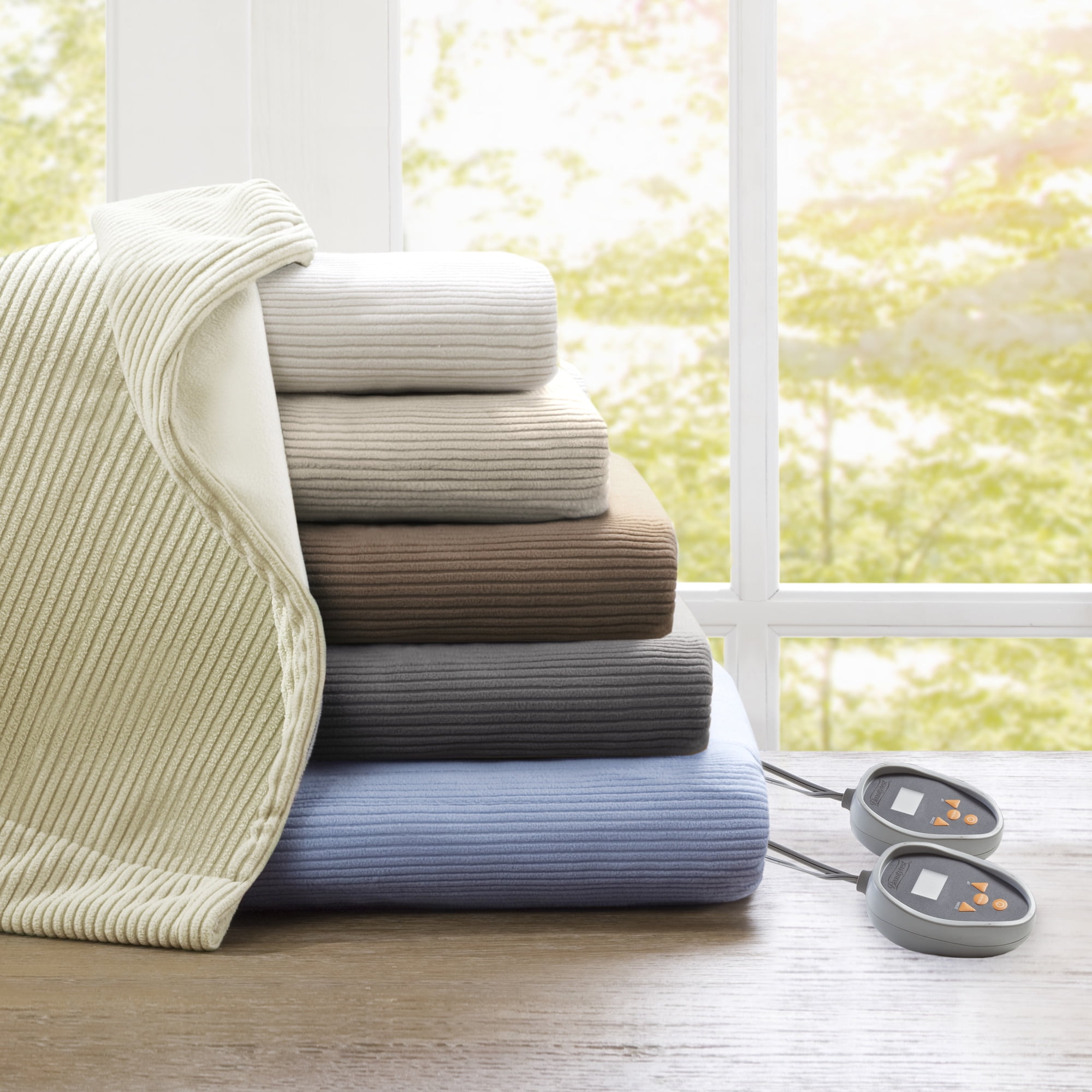 Knitted Micro Fleece Electric Heated Blanket (Queen) Natural - Beautyrest: 5-Year Warranty, Machine Washable, Midweight