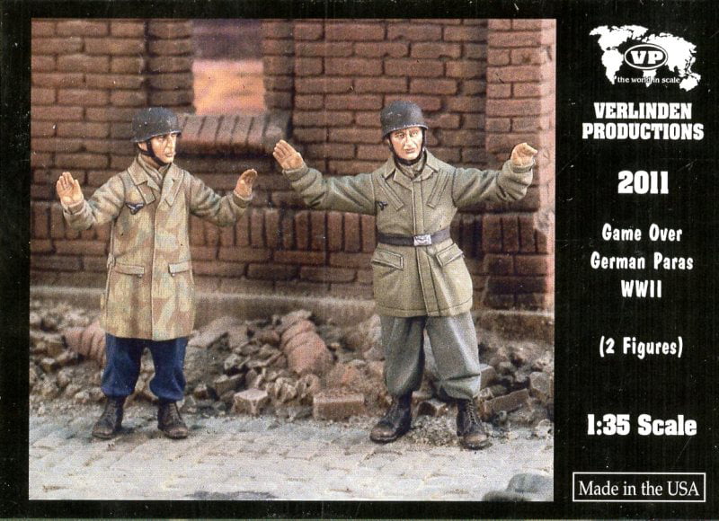 Two Figures Kit #2011 Verlinden Productions 1:35 Game Over WWII German Paras 