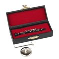 thumbnail image 4 of Dselvgvu Clarinete en miniatura con soporte y estuche, mini instrumento musical, mini clarinete en miniatura, modelo de casa de muñecas, adorno de Navidad y regalo (3,11 pulgadas), 4 of 5