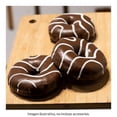 thumbnail image 2 of Dona con cobertura Panovo sabor chocolate y rayas blancas, 2 of 4