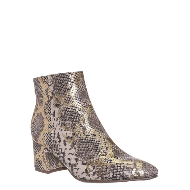 block heel pointed toe booties