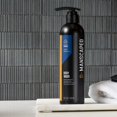 thumbnail image 2 of Gel de baño MANSCAPED UltraPremium Persevere® 480 ml para hombres, 2 of 4